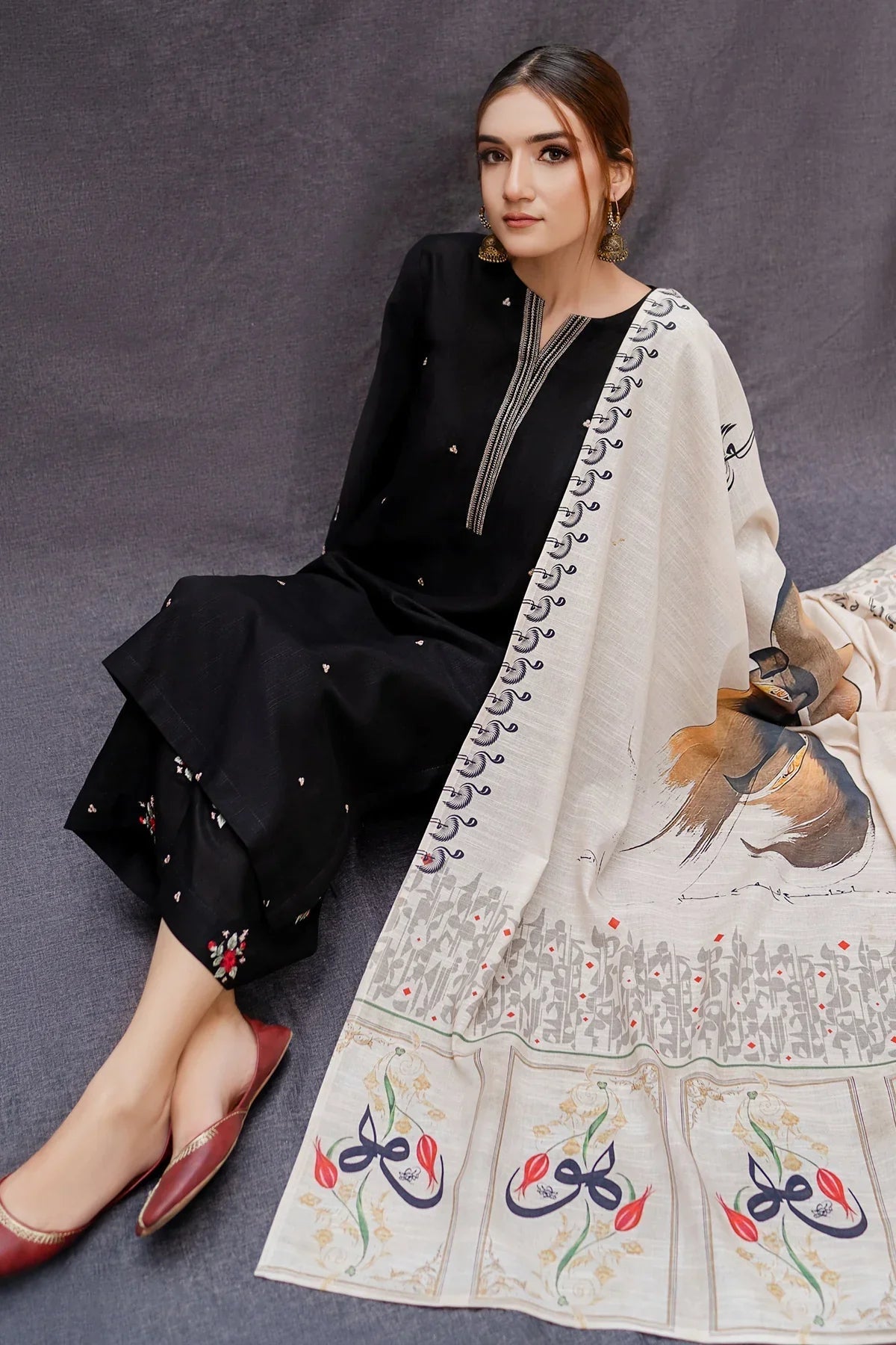 DHANAK BY ZARA BLACK WITH ARABIC SHAWL