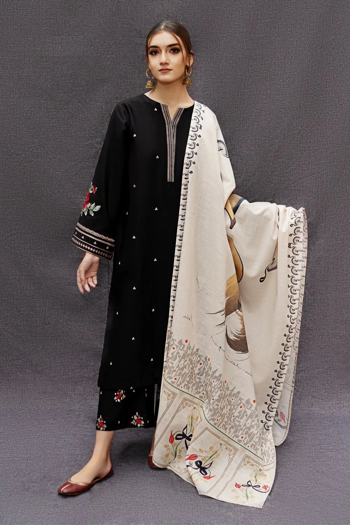 DHANAK BY ZARA BLACK WITH ARABIC SHAWL