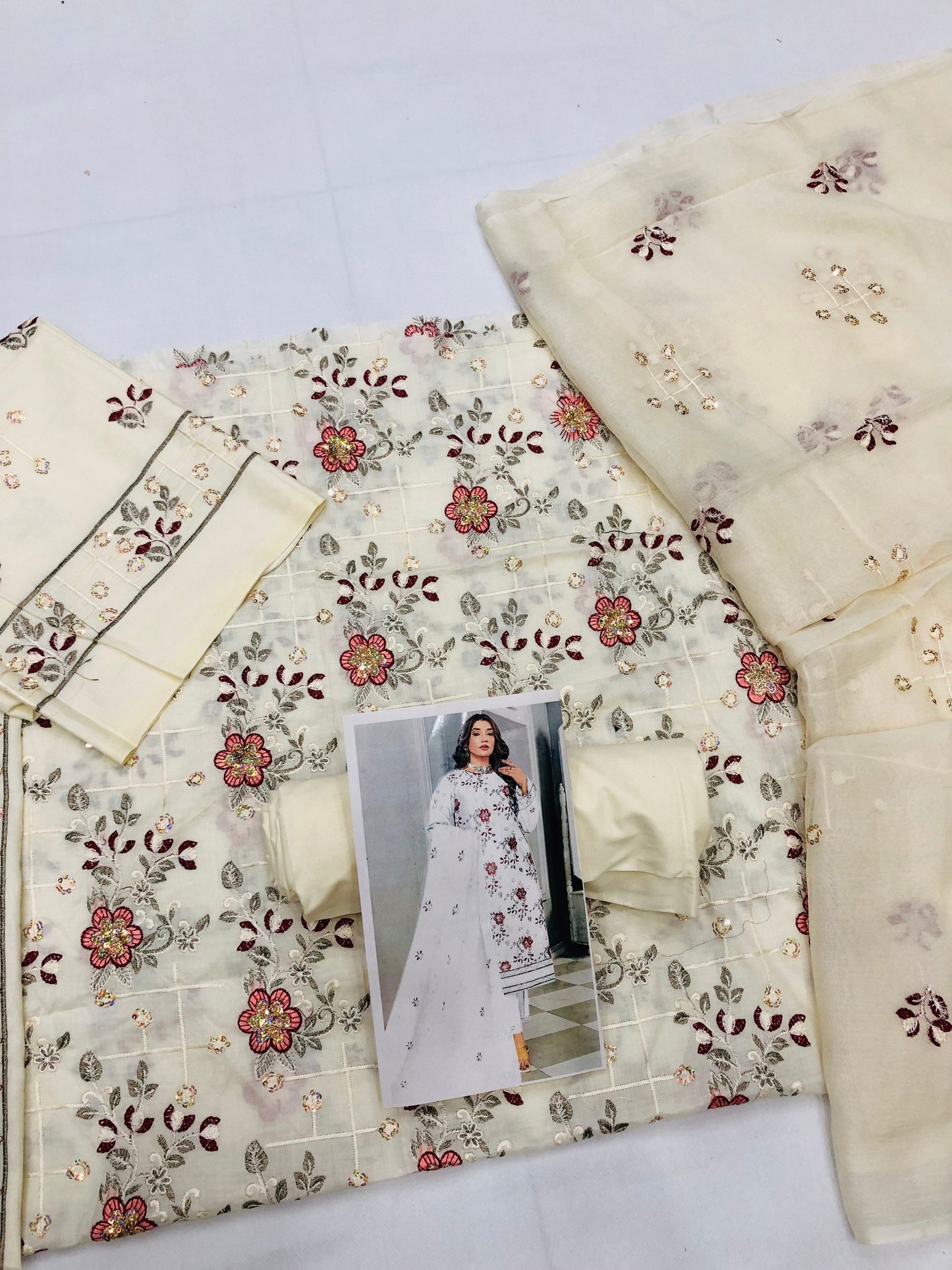 BAREEZE CREAM MULTI SEQUENCE