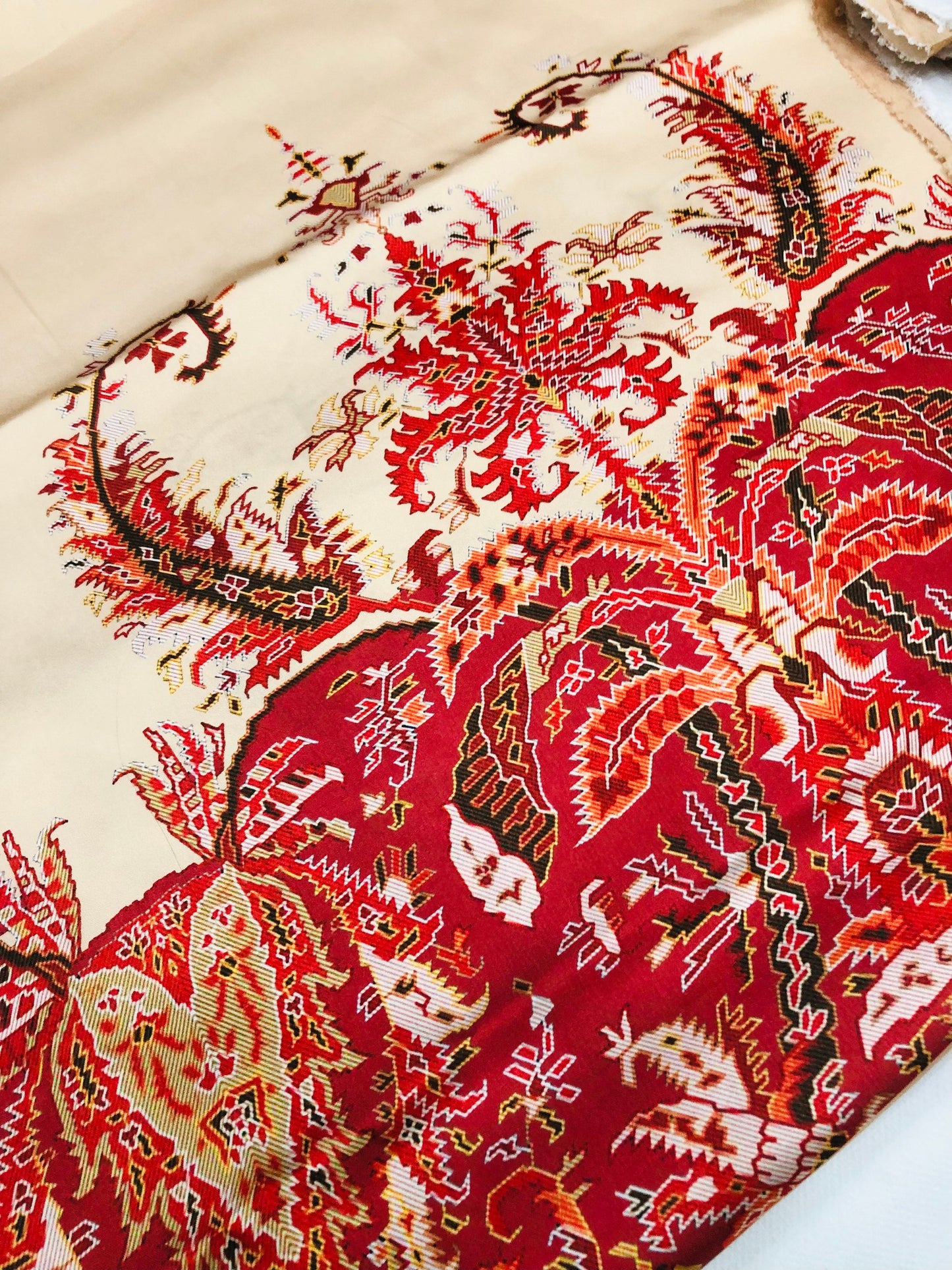 GOLDEN MINECRAFT CHINA SILK