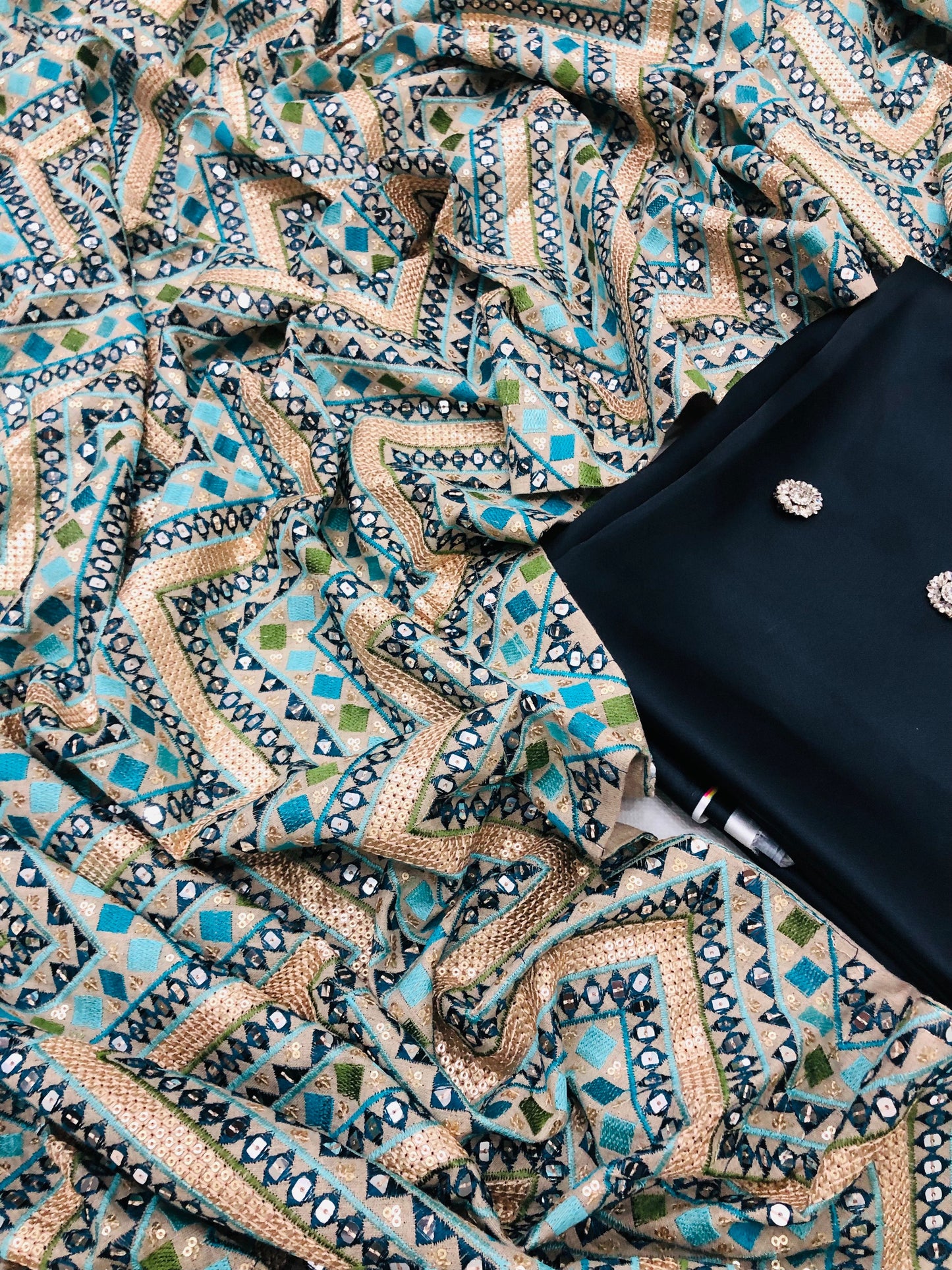 CHINA SILK BLACK WITH ZIGZAG SHAWL