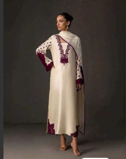 CHINA SILK SKIN MAHROON BUNCH
