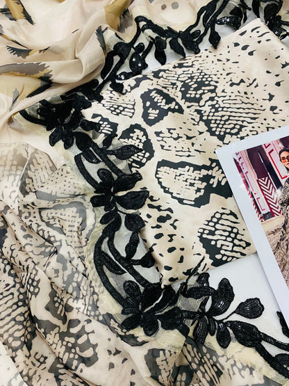 MB CHINA SILK TIGER PRINT