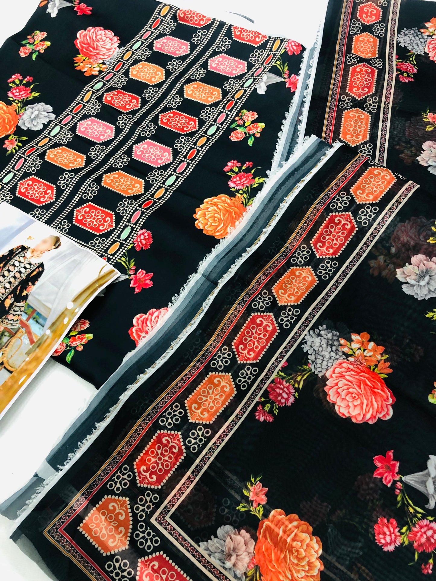 ANEELA BLACK PRINTED SILK (WITHOUT PATCHES)